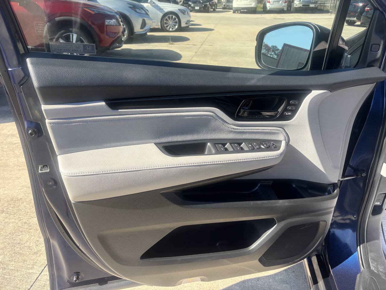 Used 2023 Honda Odyssey Touring image 12