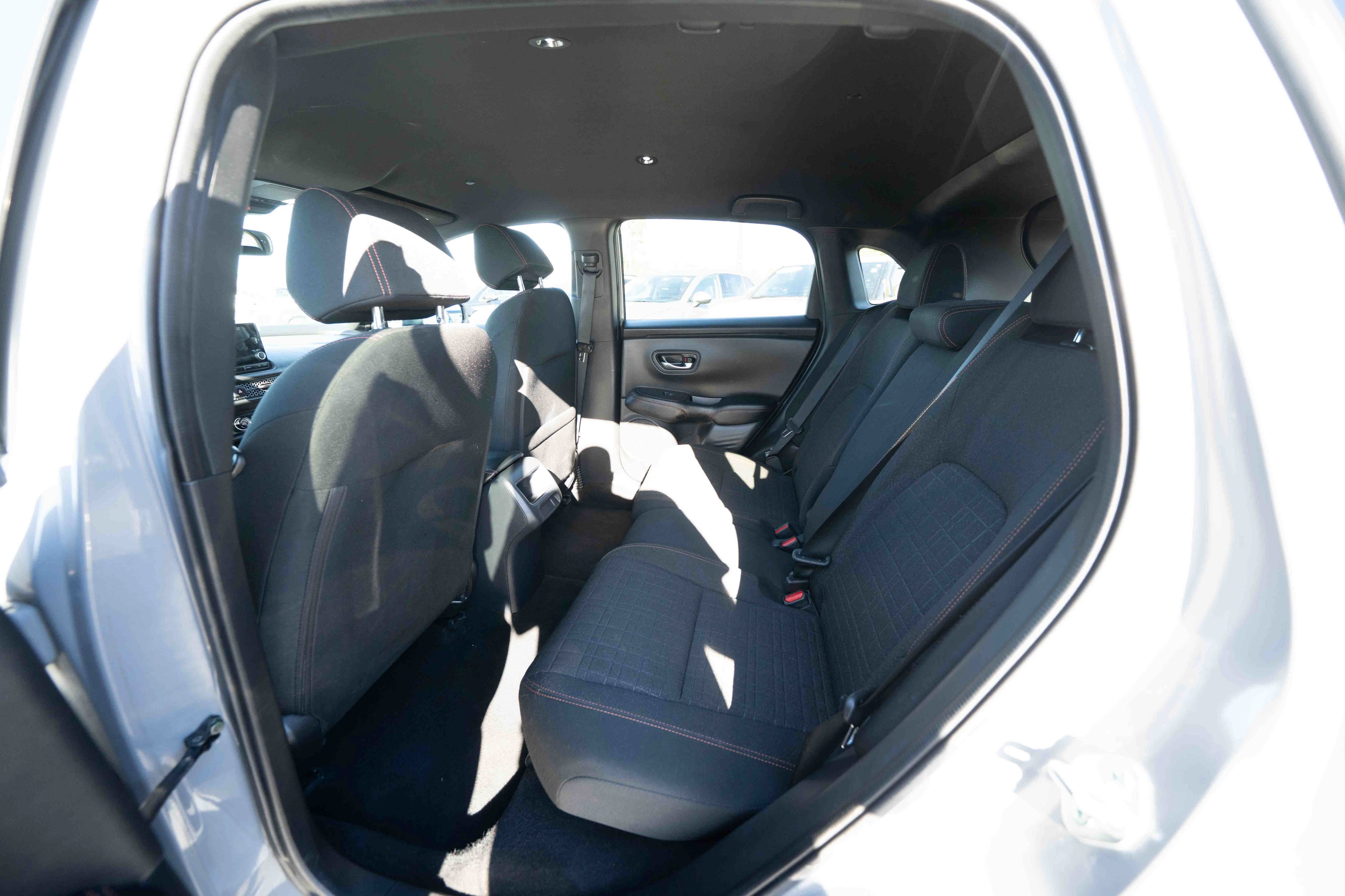 Used 2025 Honda HR-V Sport image 24