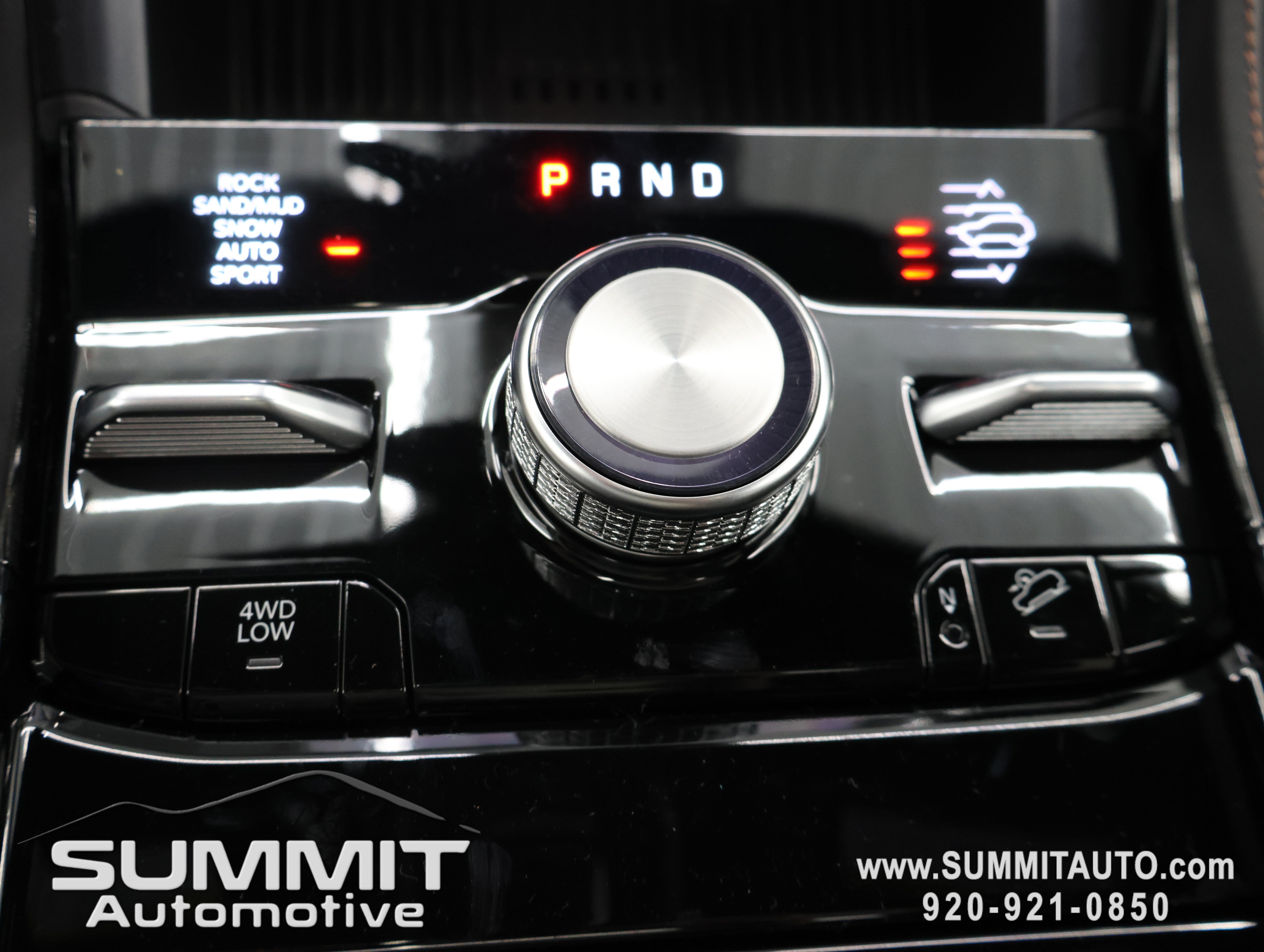 New 2026 Jeep Grand Cherokee L Summit w/ Obsidian Package AWD/4WD image 57