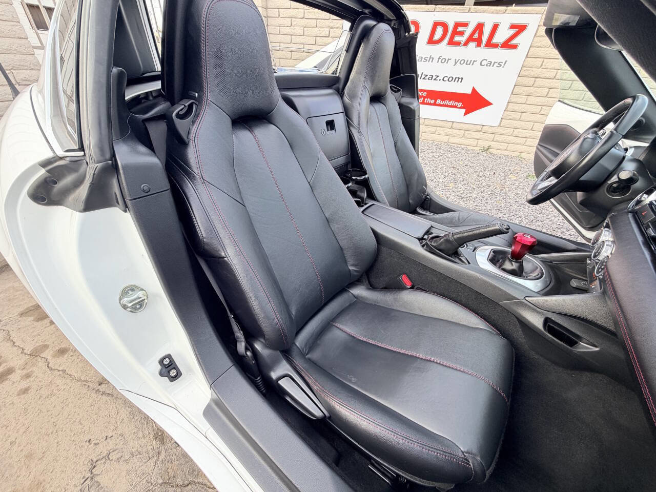 Used 2018 MAZDA MX-5 Miata RF Grand Touring image 26
