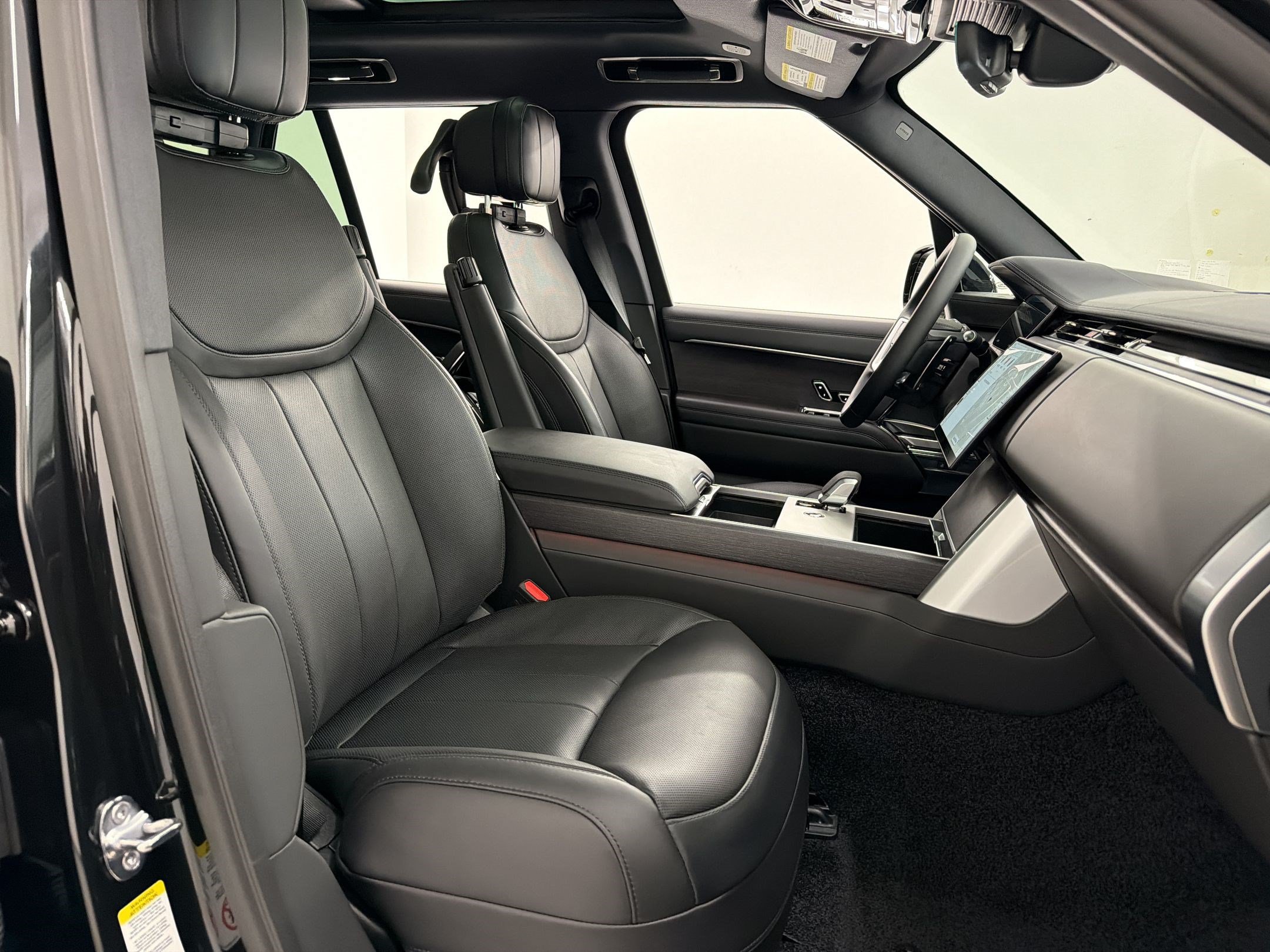 New 2026 Land Rover Range Rover SE AWD/4WD image 24