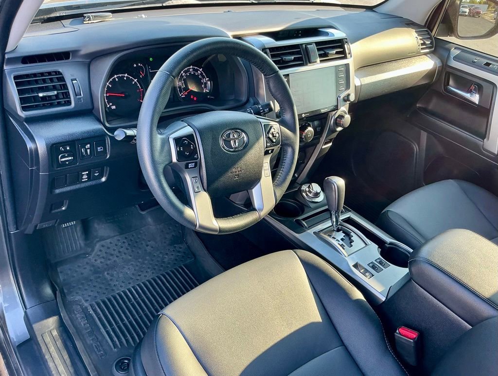 Used 2022 Toyota 4Runner SR5 Premium w/ Moonroof Package image 39