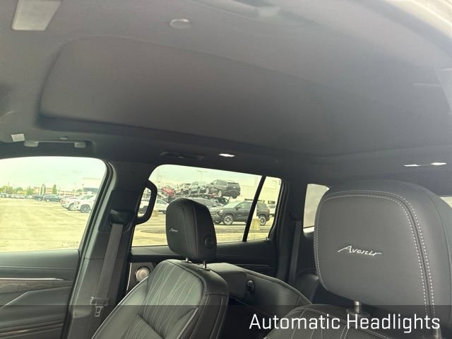 Used 2025 Buick Enclave Avenir w/ Super Cruise Package FWD image 13