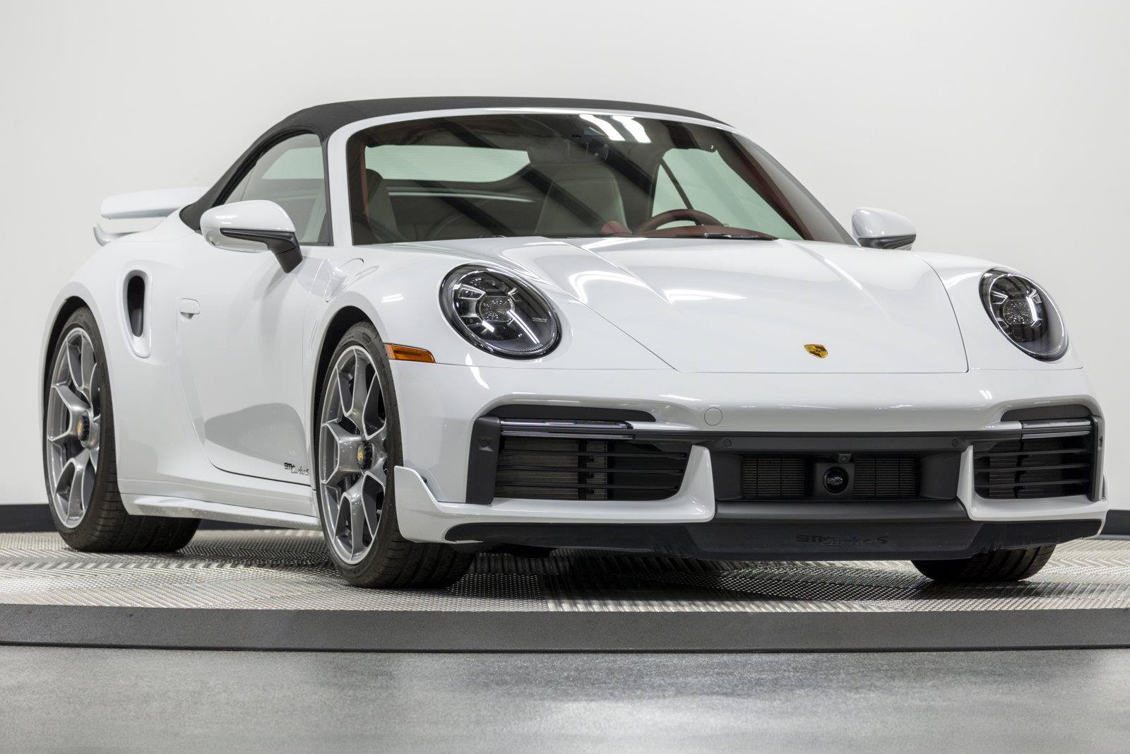 Used 2022 Porsche 911 Turbo S AWD/4WD image 19