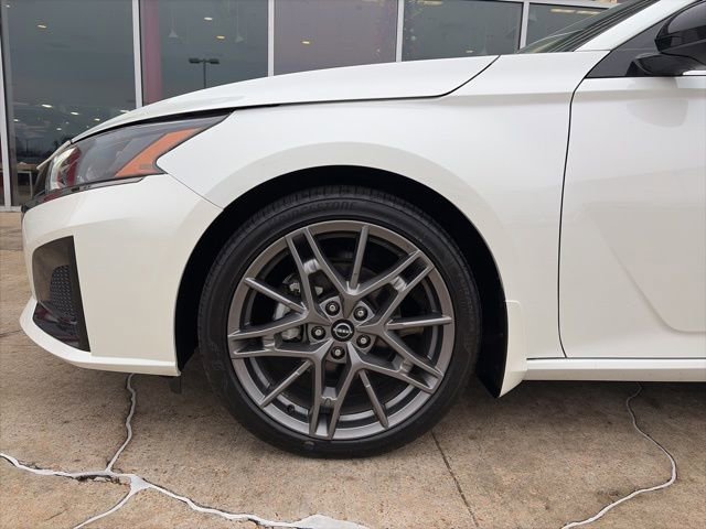 Certified 2024 Nissan Altima 2.0 SR image 7