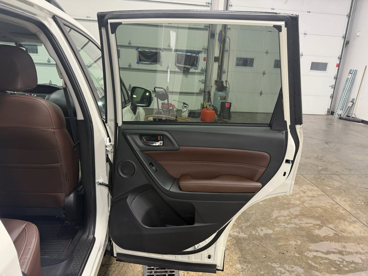 Used 2017 Subaru Forester 2.5i Touring w/ Popular Package #2 image 35