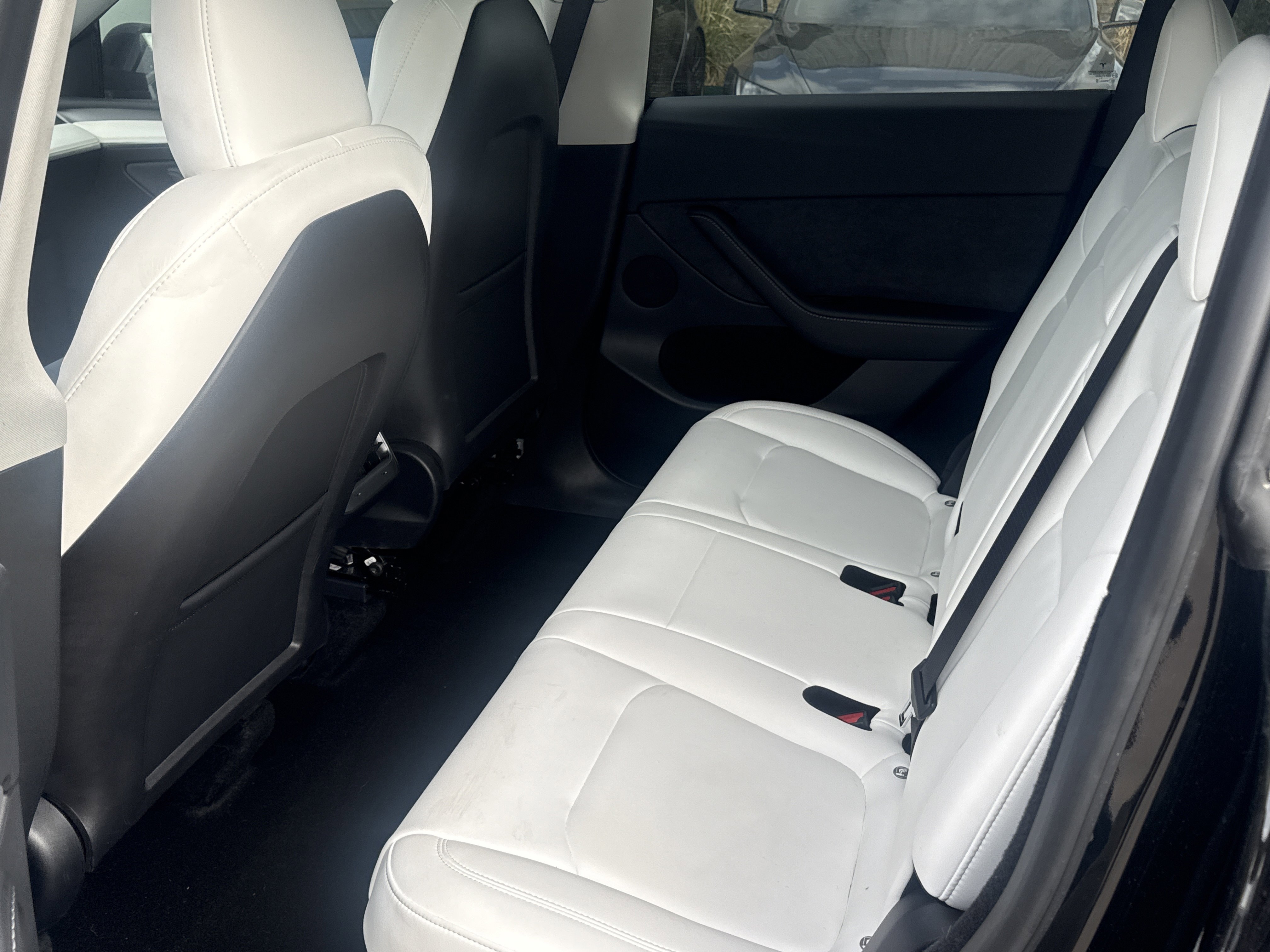 Used 2024 Tesla Model Y Long Range image 4