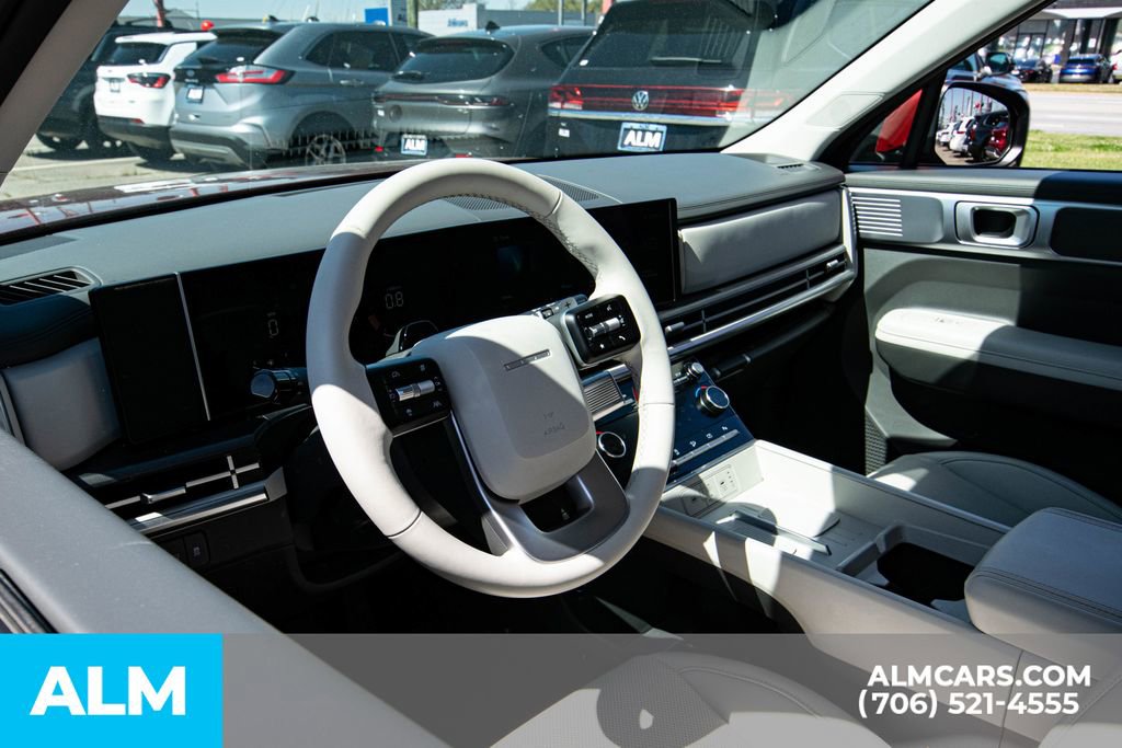 Used 2025 Hyundai Santa Fe SEL image 14