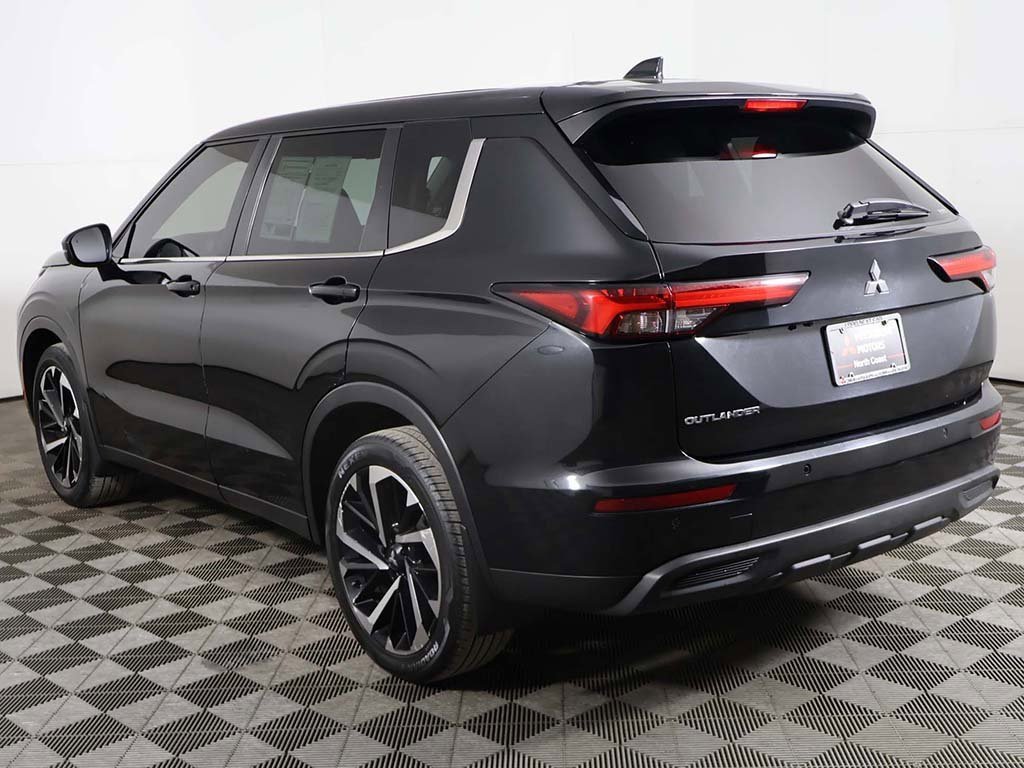 Used 2022 Mitsubishi Outlander ES image 7