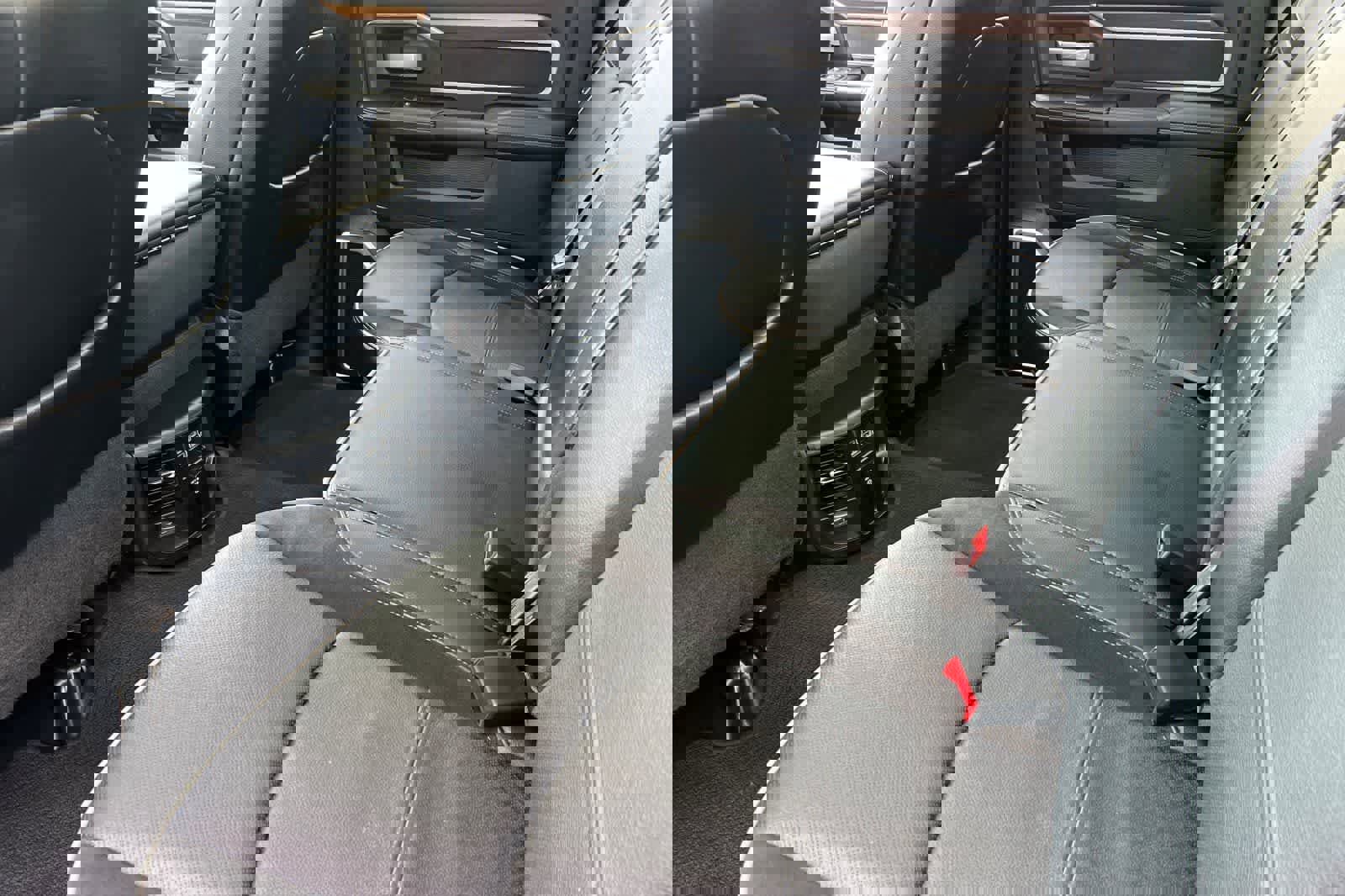 Used 2024 RAM 2500 Laramie image 5