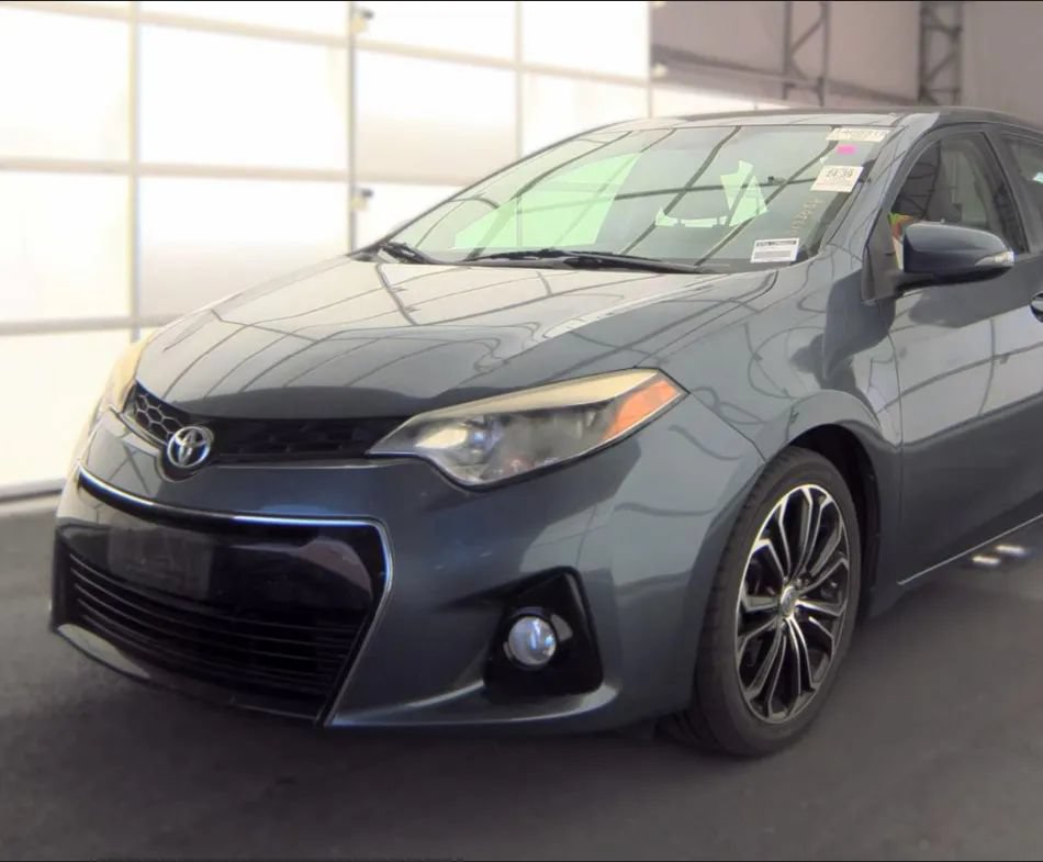 Used 2015 Toyota Corolla S Premium FWD image 1