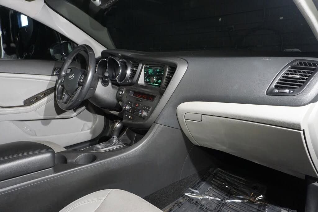 Used 2013 Kia Optima EX image 16