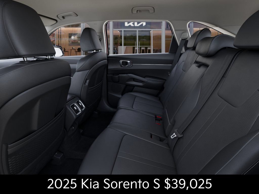 Used 2025 Kia Sorento S AWD/4WD image 18