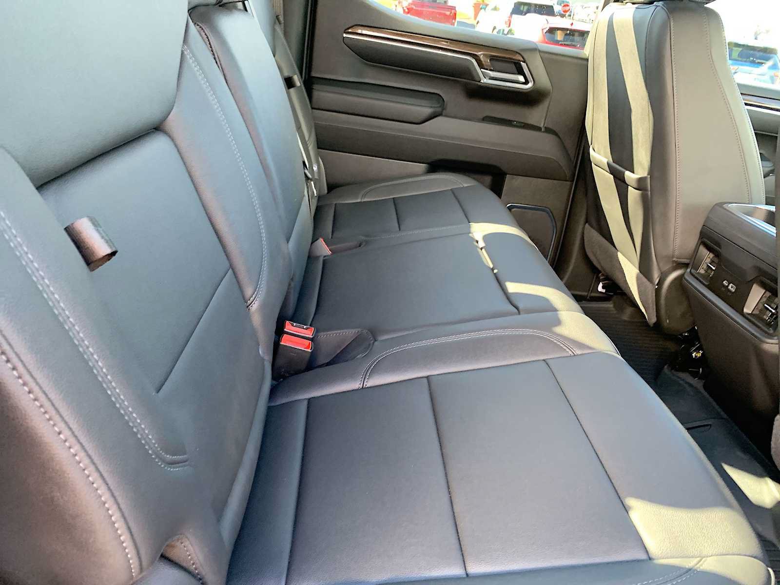 Certified 2025 Chevrolet Silverado 1500 LT Trail Boss w/ Convenience Package II AWD/4WD image 27