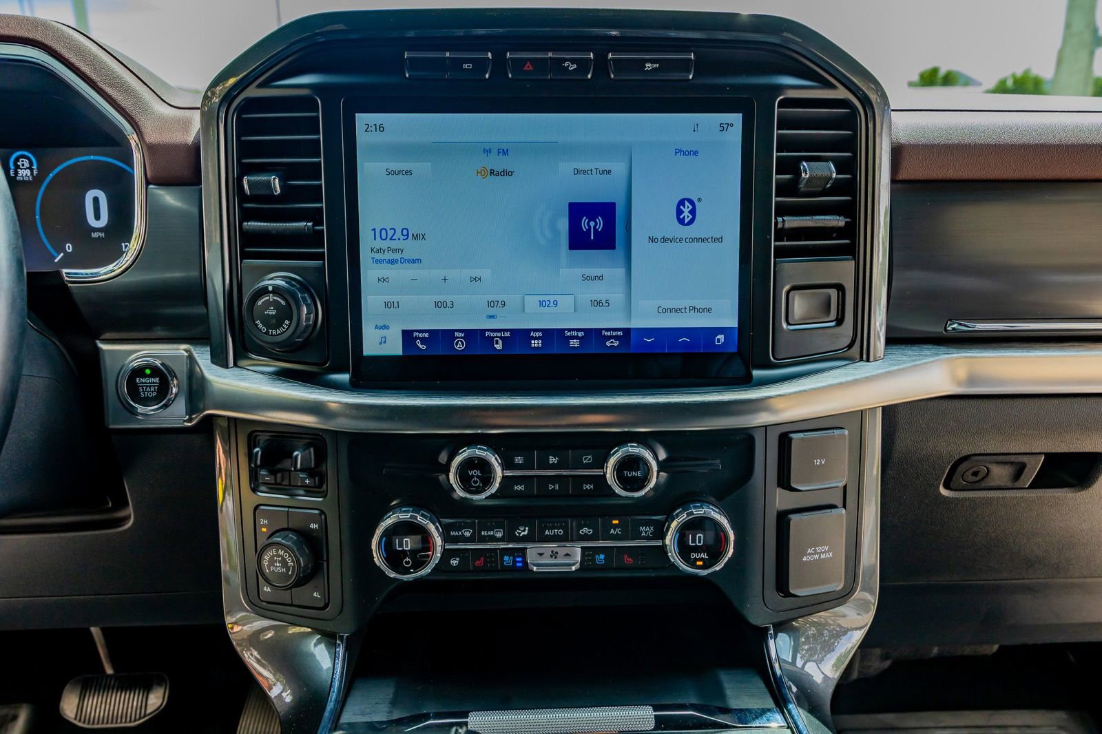 Used 2021 Ford F150 Lariat w/ Equipment Group 502A High image 23