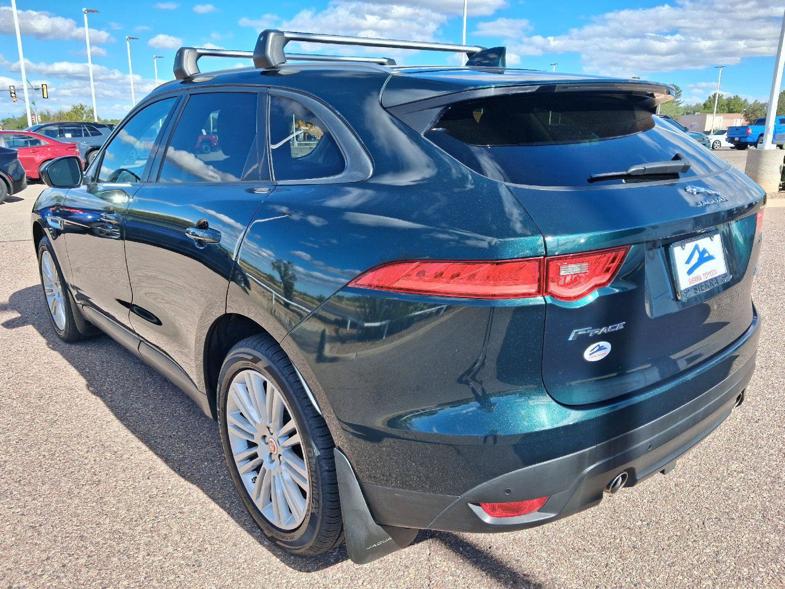 Used 2018 Jaguar F-PACE Premium AWD/4WD image 4