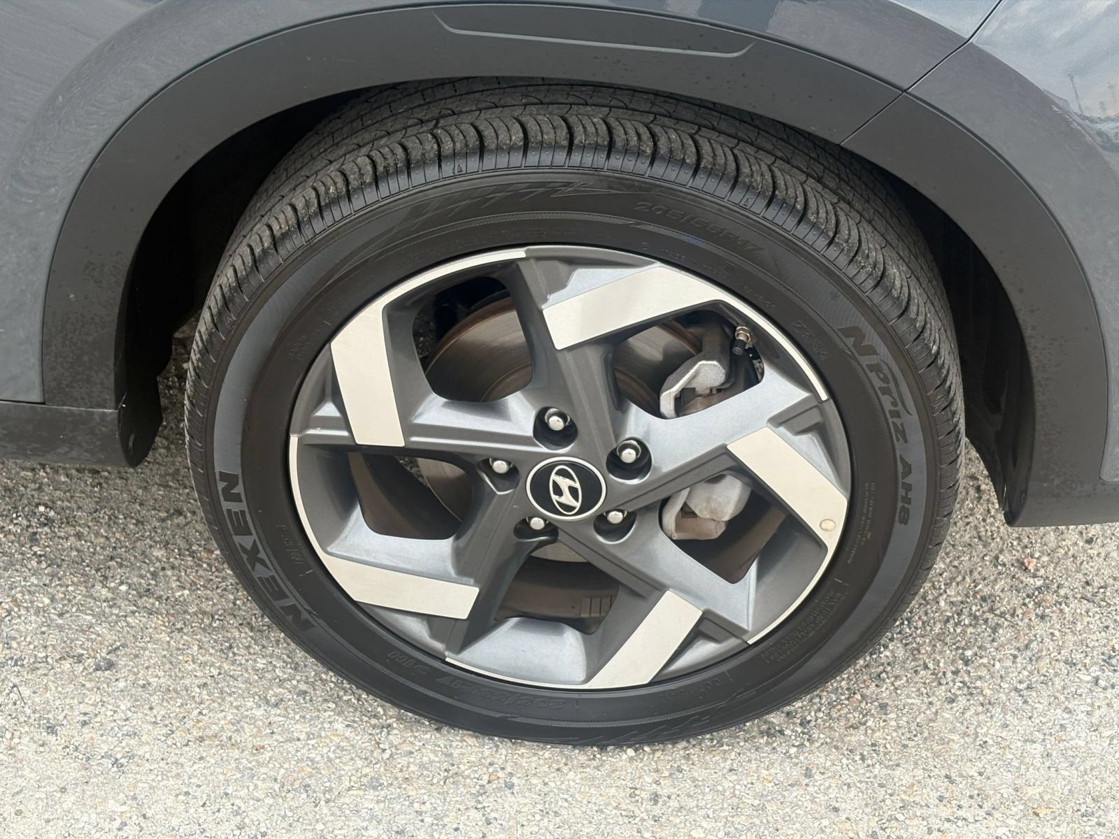 Used 2026 Hyundai Venue SEL FWD image 24