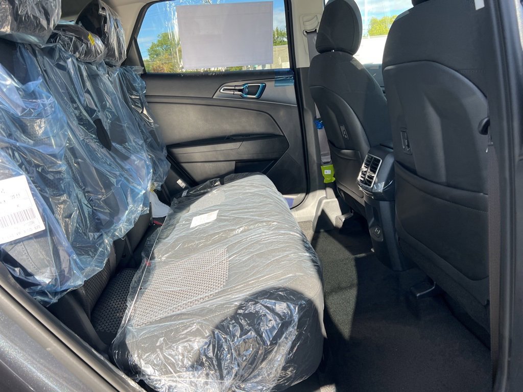 New 2026 Kia Sportage S image 13