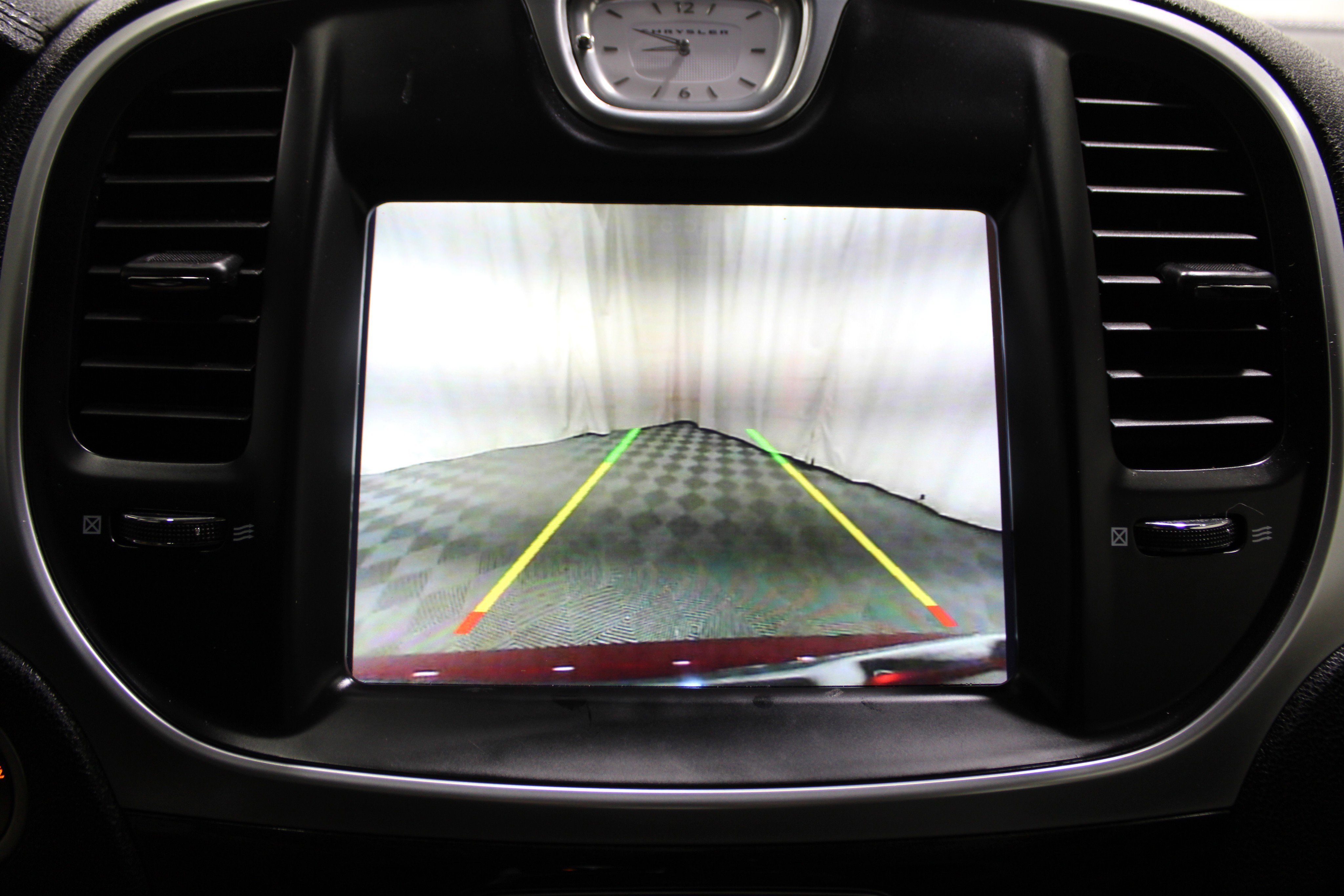 Used 2019 Chrysler 300 Touring w/ Sport Appearance Package image 20