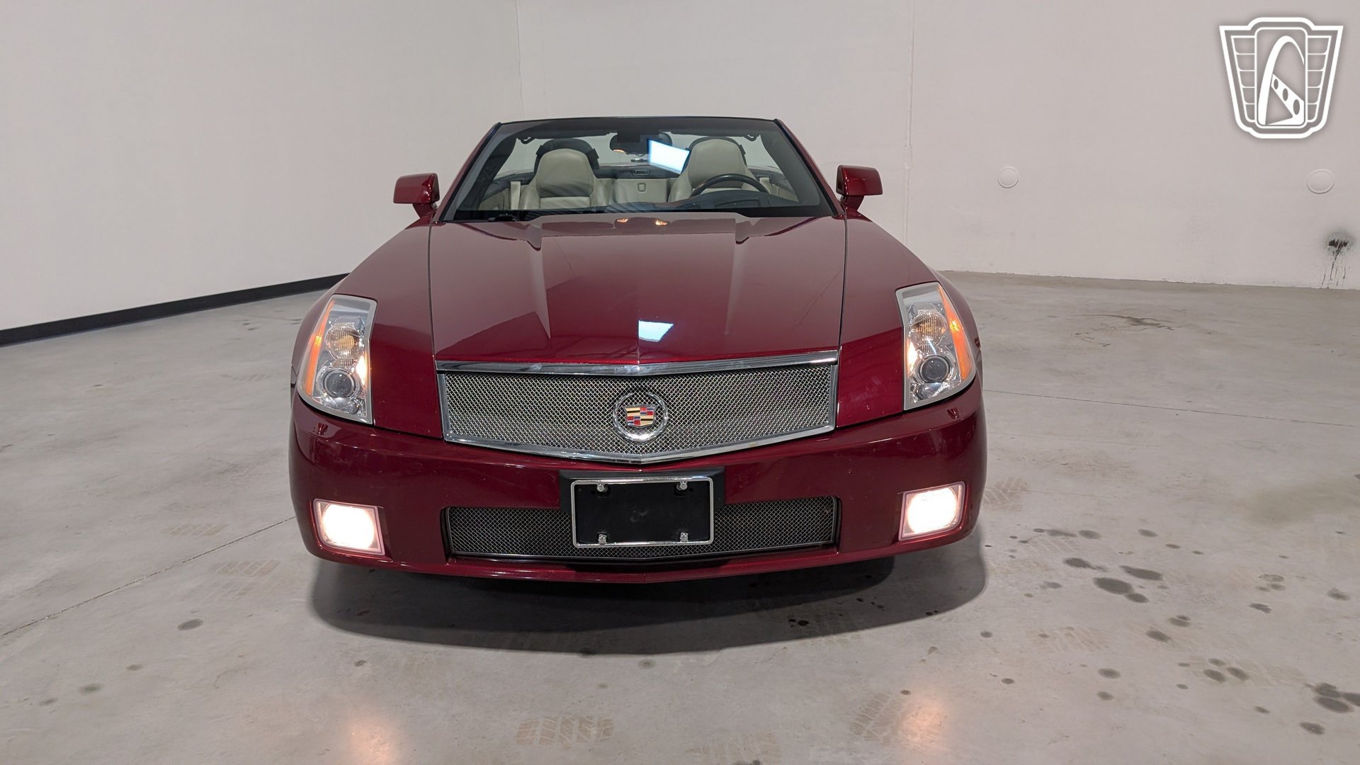 Used 2006 Cadillac XLR V RWD image 24