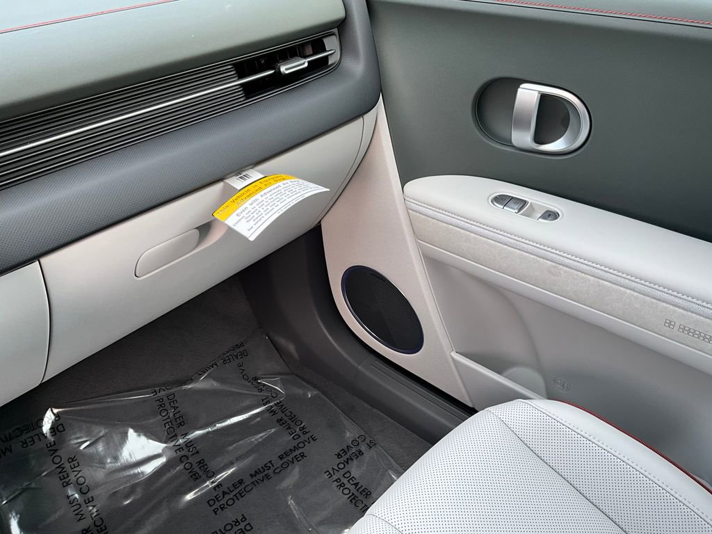 Used 2024 Hyundai Ioniq 5 Limited image 32