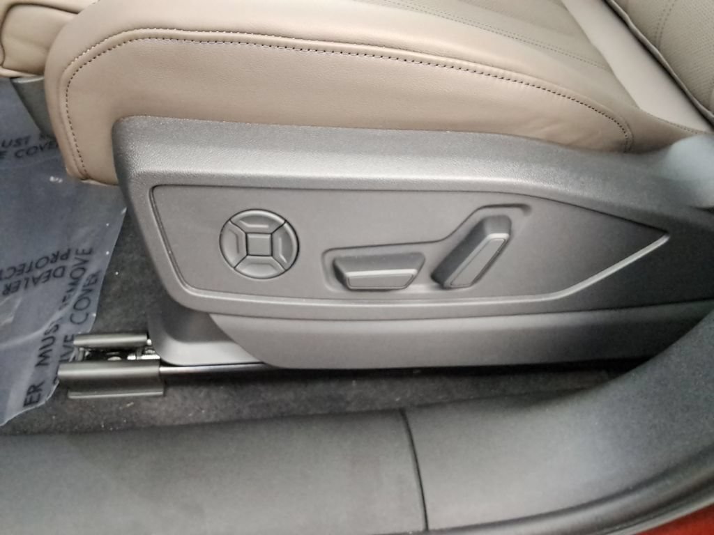 Used 2025 Audi Q5 Prestige AWD/4WD image 21