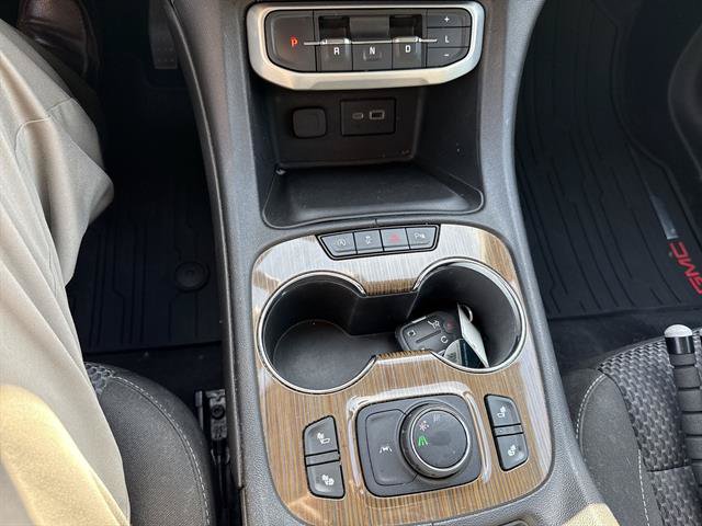 Certified 2021 GMC Acadia SLE w/ Driver Convenience Package FWD image 23