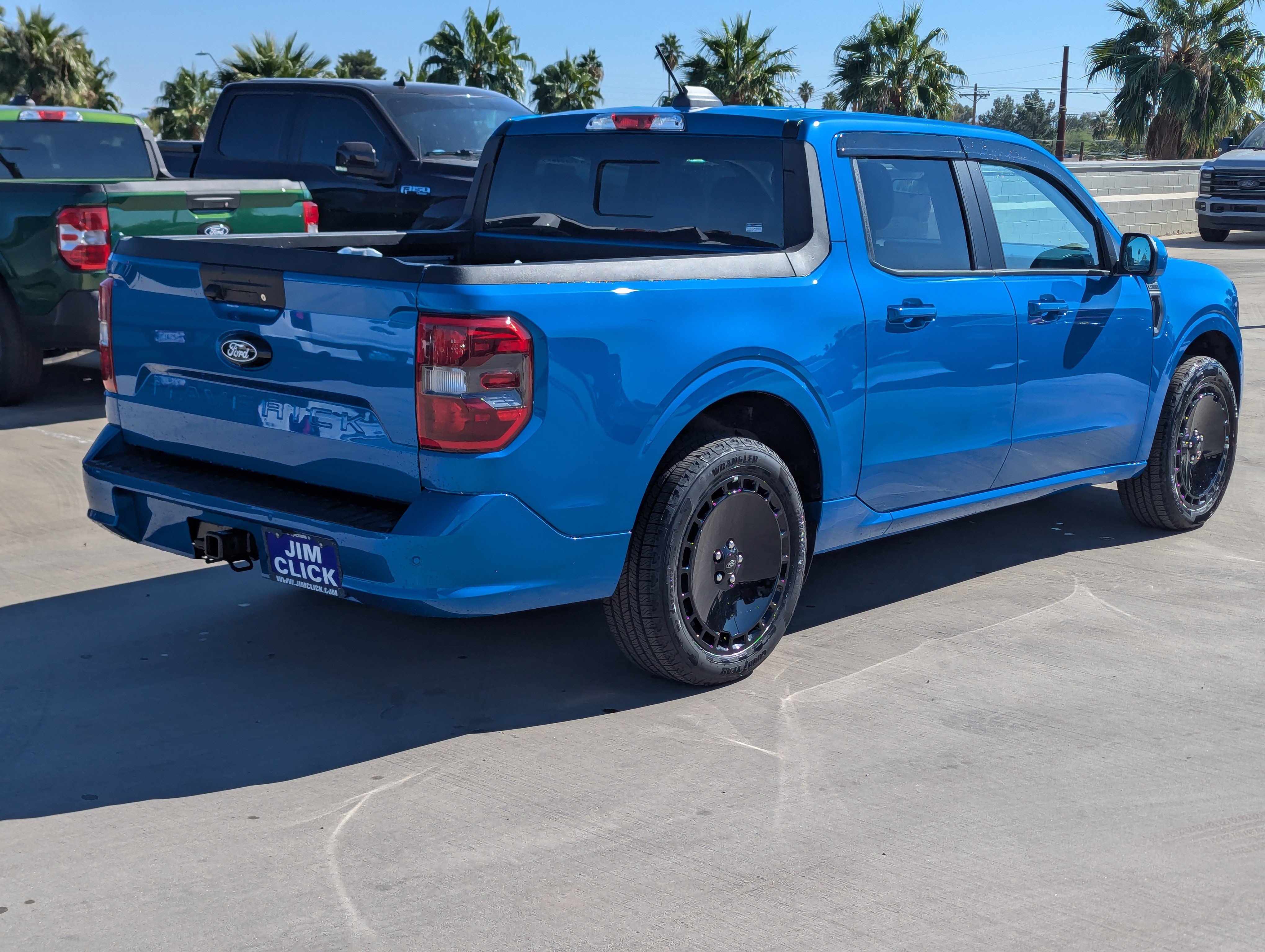 New 2025 Ford Maverick Lobo image 2