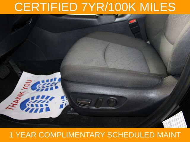 Used 2025 Toyota RAV4 XLE AWD/4WD image 20