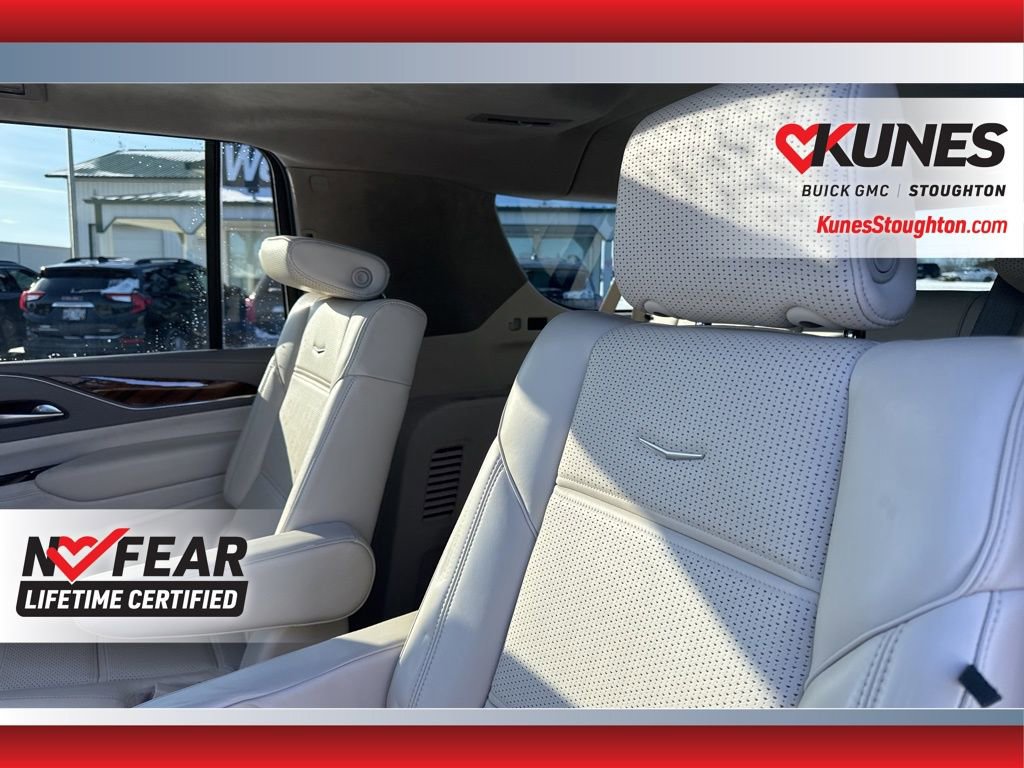 Used 2024 Cadillac Escalade ESV Sport Platinum image 39