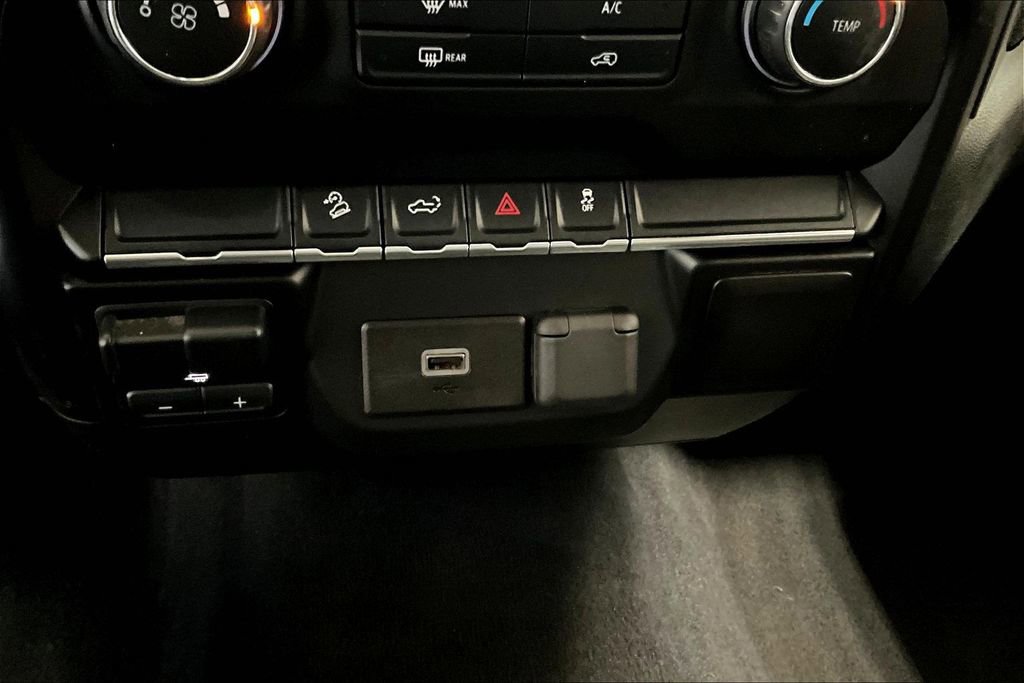 Used 2019 Chevrolet Silverado 1500 Custom Trail Boss w/ Custom Convenience Package AWD/4WD image 16