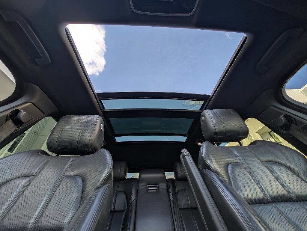 Used 2016 Land Rover Range Rover Sport HSE image 28