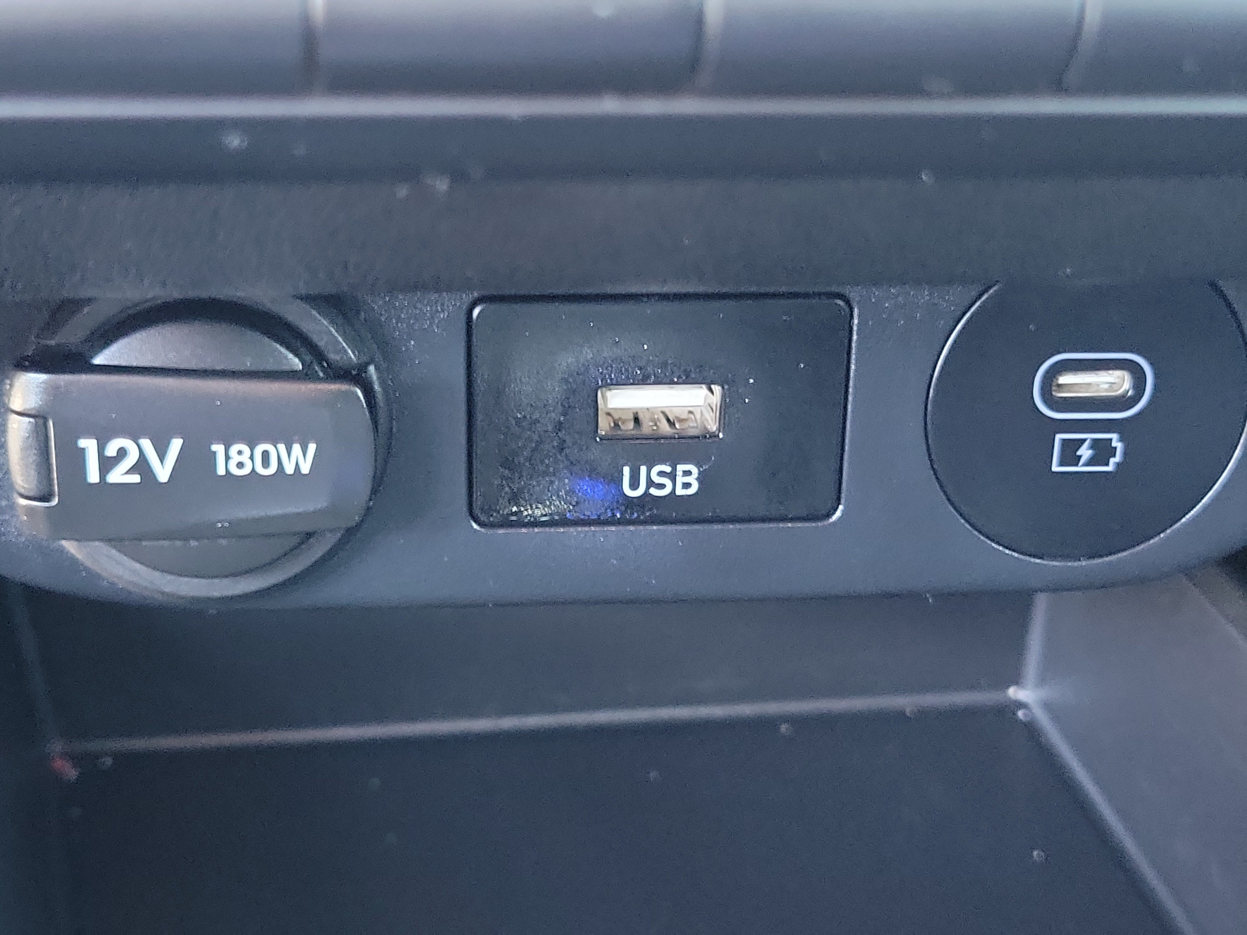 Certified 2025 Hyundai Elantra SE FWD image 14