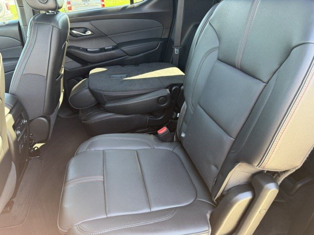 Used 2023 Chevrolet Traverse RS AWD/4WD image 34