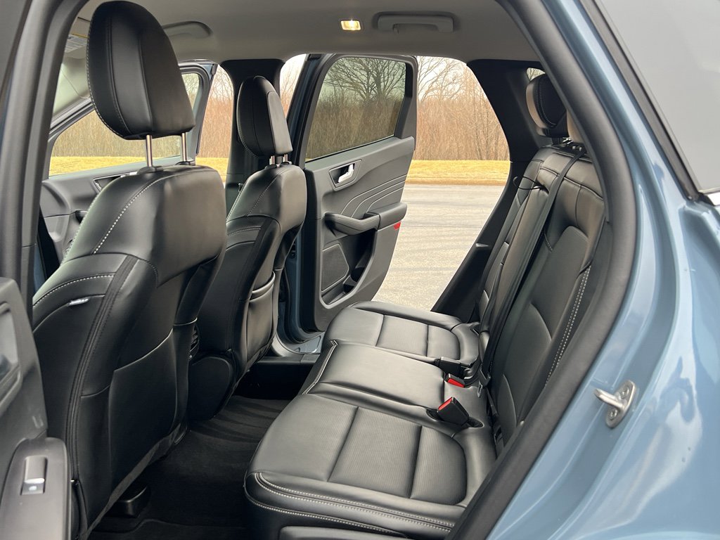 Used 2025 Ford Escape Platinum image 34