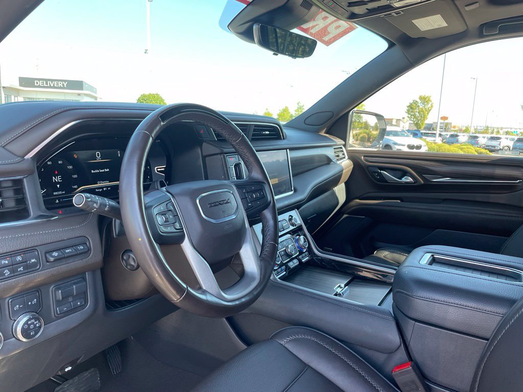 Used 2024 GMC Yukon XL Denali w/ Advanced Technology Package AWD/4WD image 10