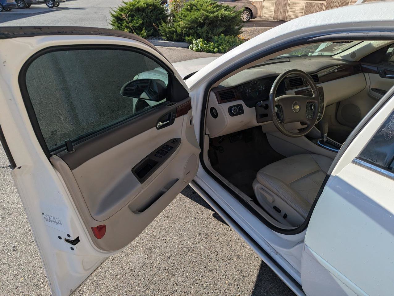 Used 2006 Chevrolet Impala LTZ FWD image 8