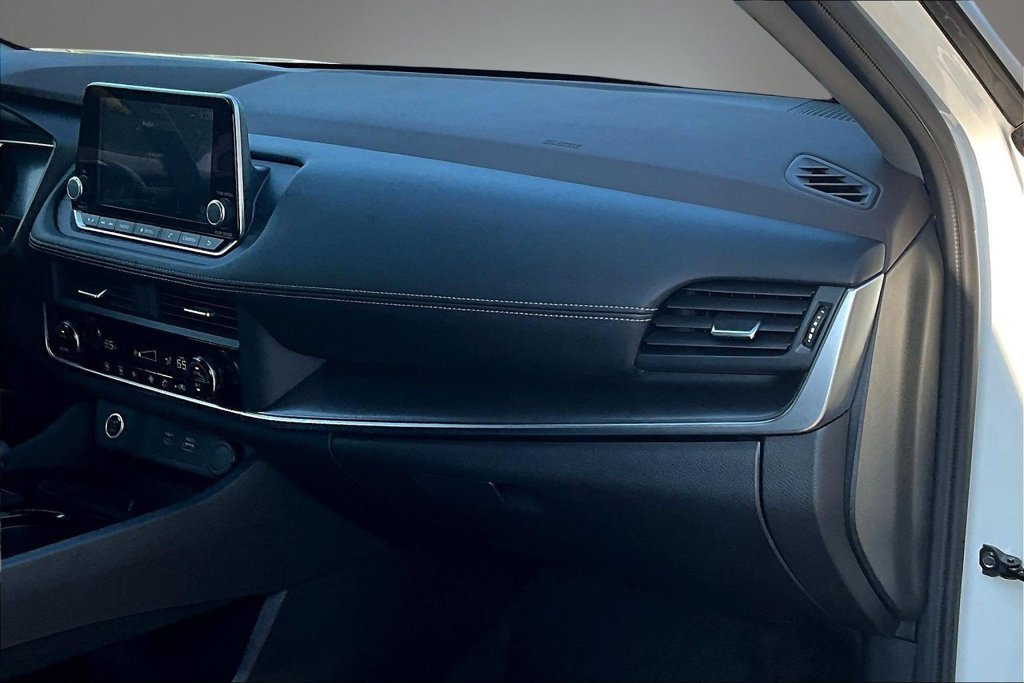 Certified 2023 Nissan Rogue SV AWD/4WD image 26