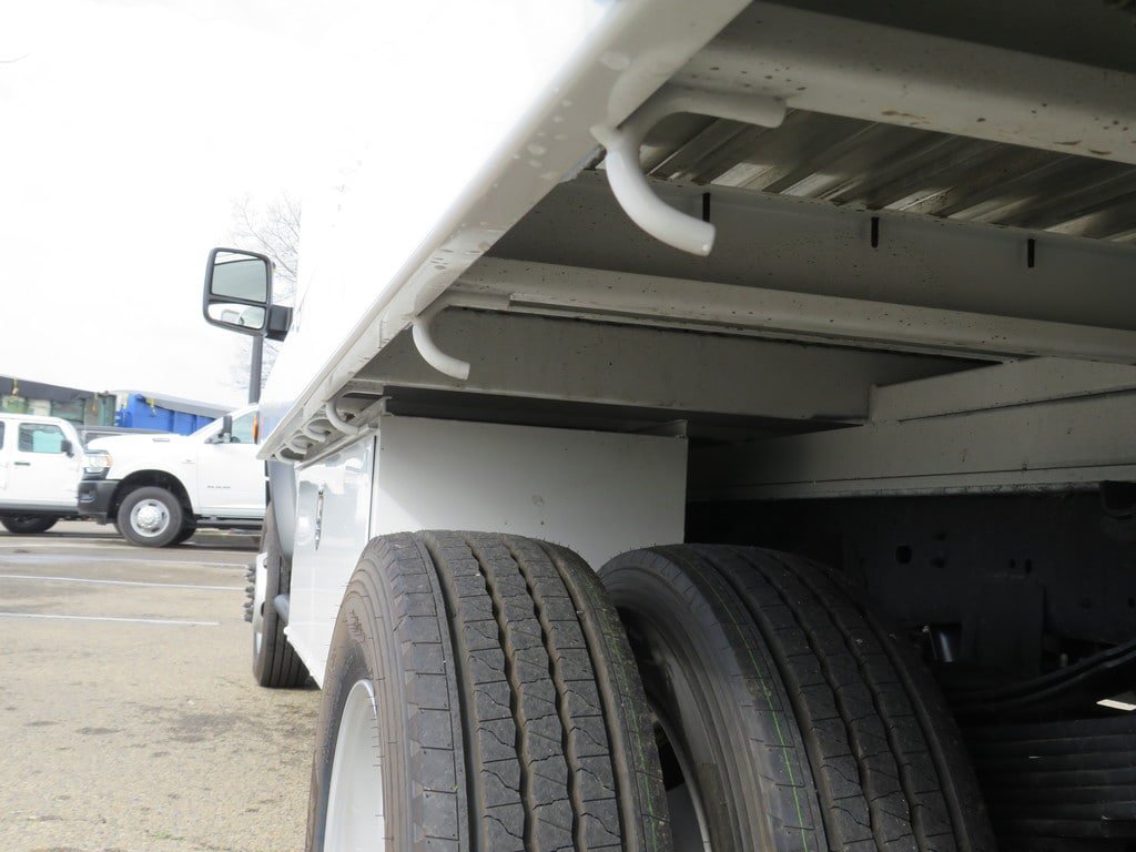 New 2023 RAM 4500 Tradesman RWD image 22