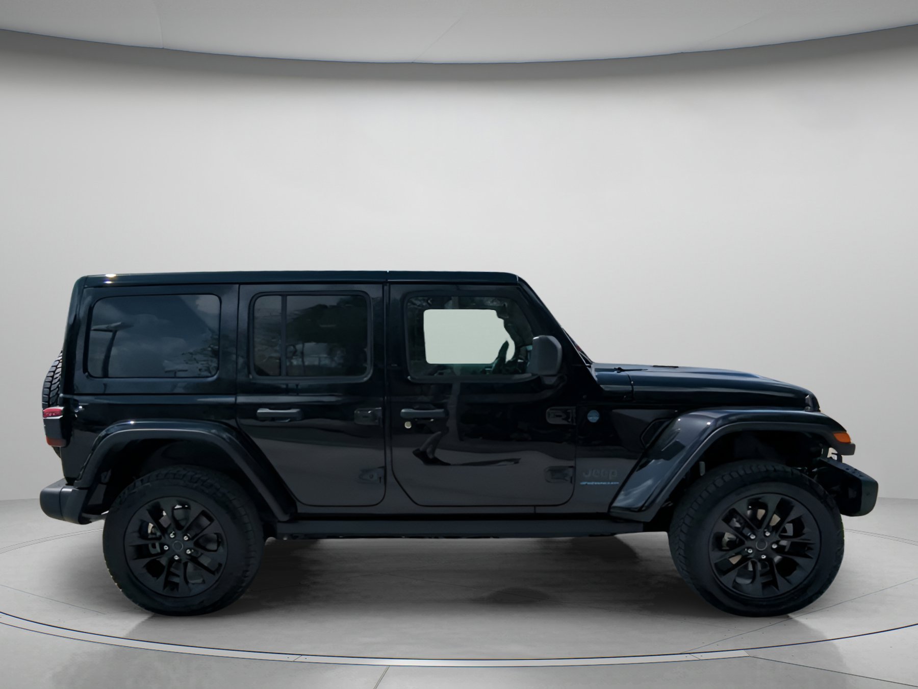 Used 2025 Jeep Wrangler Unlimited Sahara AWD/4WD image 33