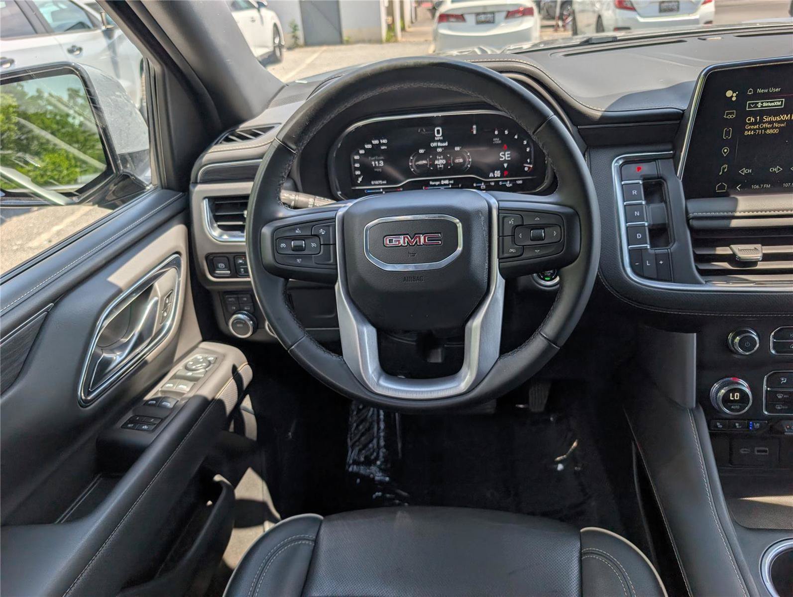Used 2024 GMC Yukon SLT AWD/4WD image 20