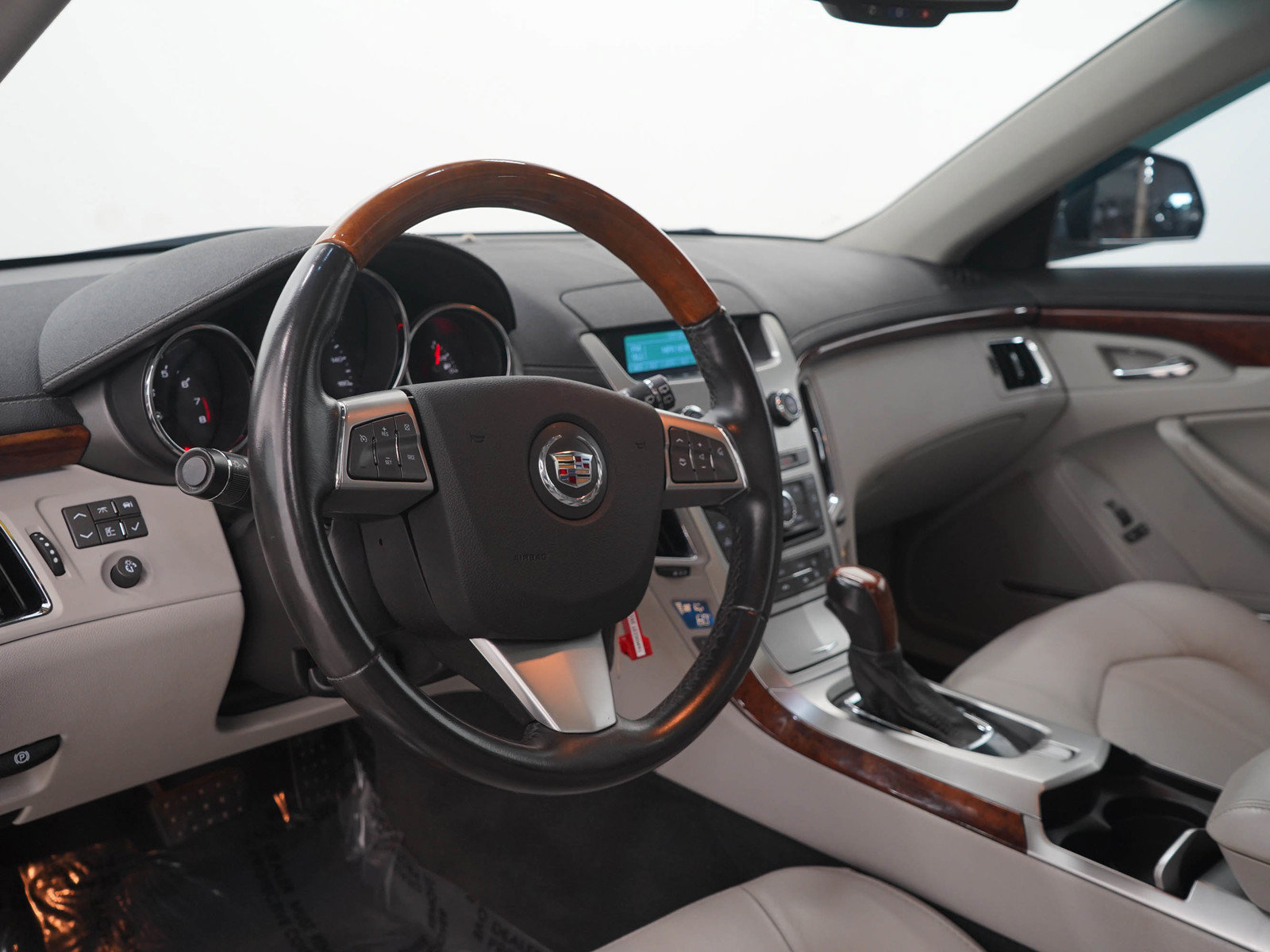 Used 2011 Cadillac CTS Luxury AWD/4WD image 26