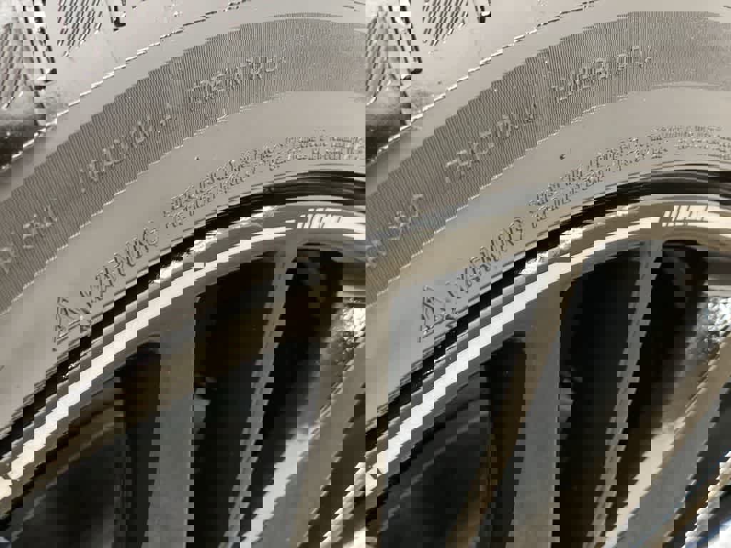 Certified 2025 Cadillac Lyriq Luxury w/ Nappa Leather Package image 32