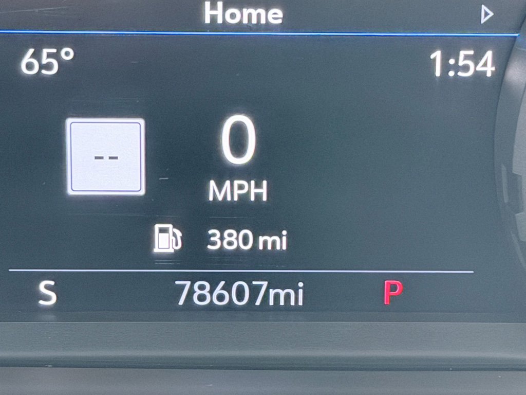 Used 2021 Chevrolet Suburban Premier w/ Premium Package image 11