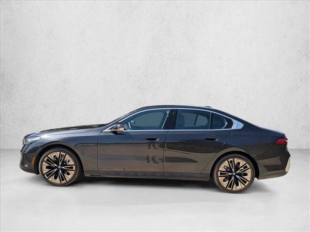 Used 2026 BMW 530i w/ Premium Package RWD image 5