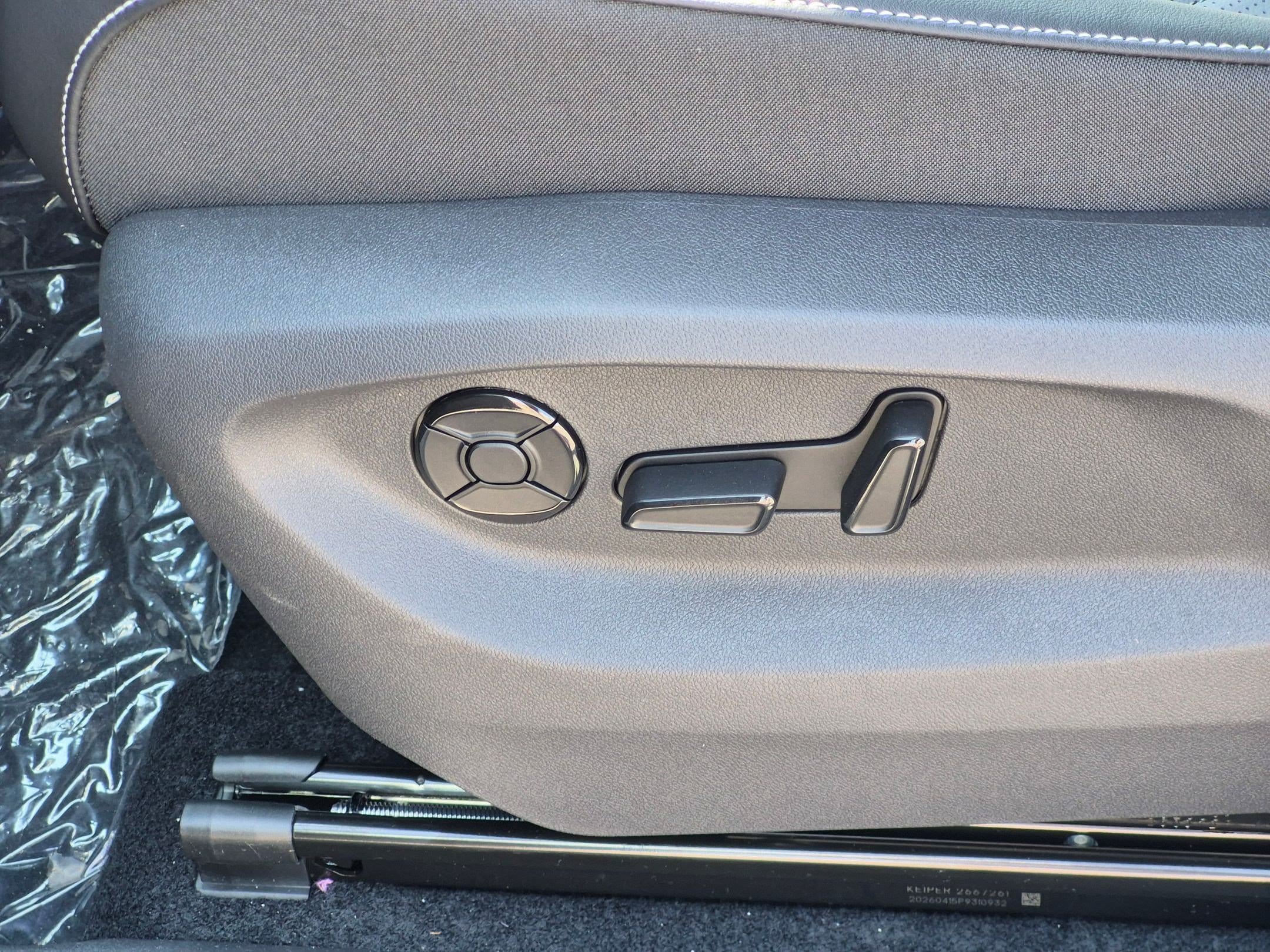 New 2026 Volkswagen Tiguan SE AWD/4WD image 15