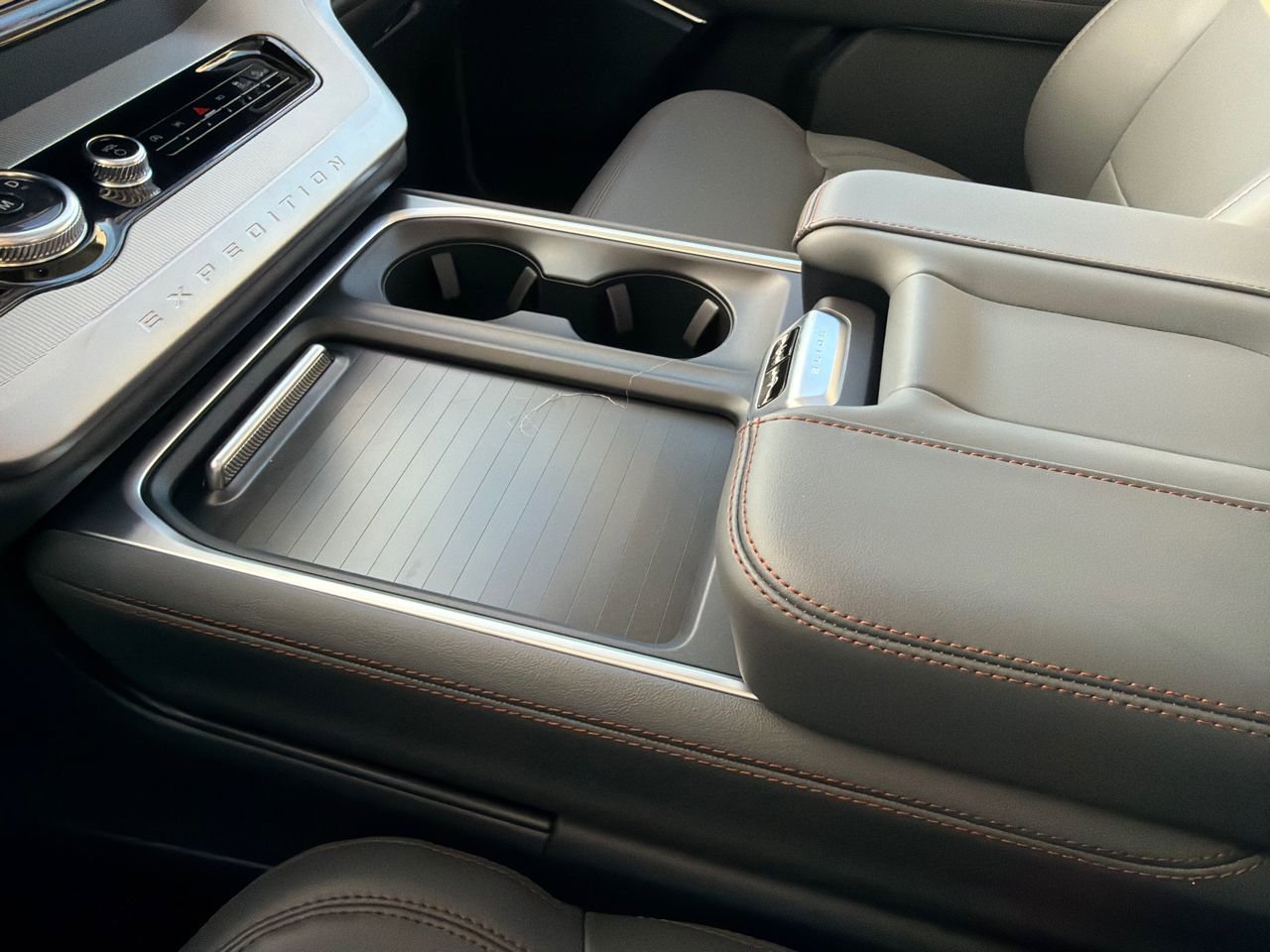 New 2025 Ford Expedition Max Active image 29