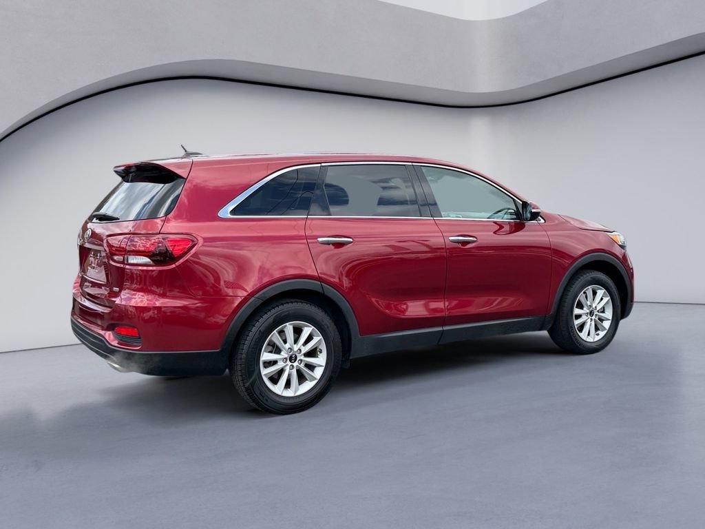 Used 2020 Kia Sorento LX image 5