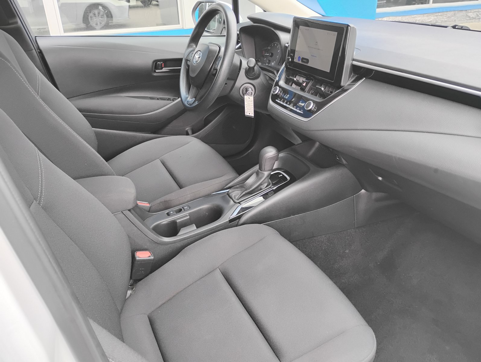 Used 2024 Toyota Corolla LE FWD image 22