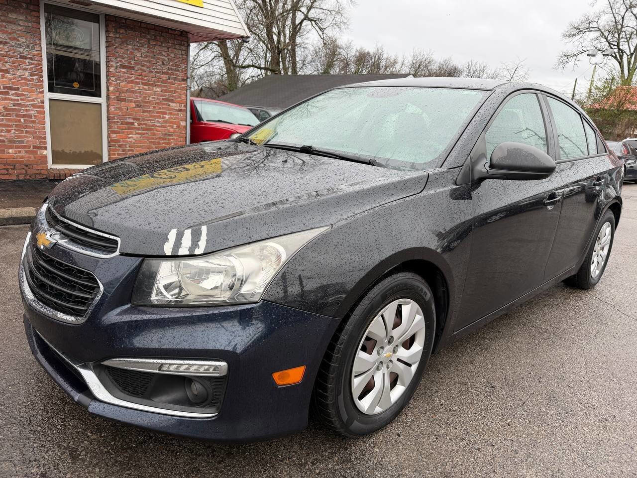 Used 2016 Chevrolet Cruze LS image 2
